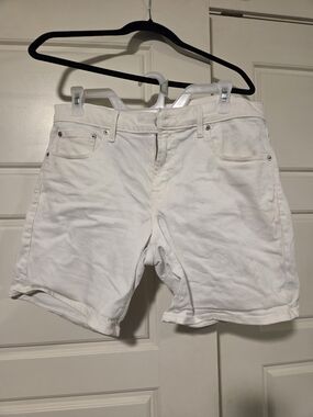 Gap Denim Jean Shorts - Classic Summer Staple